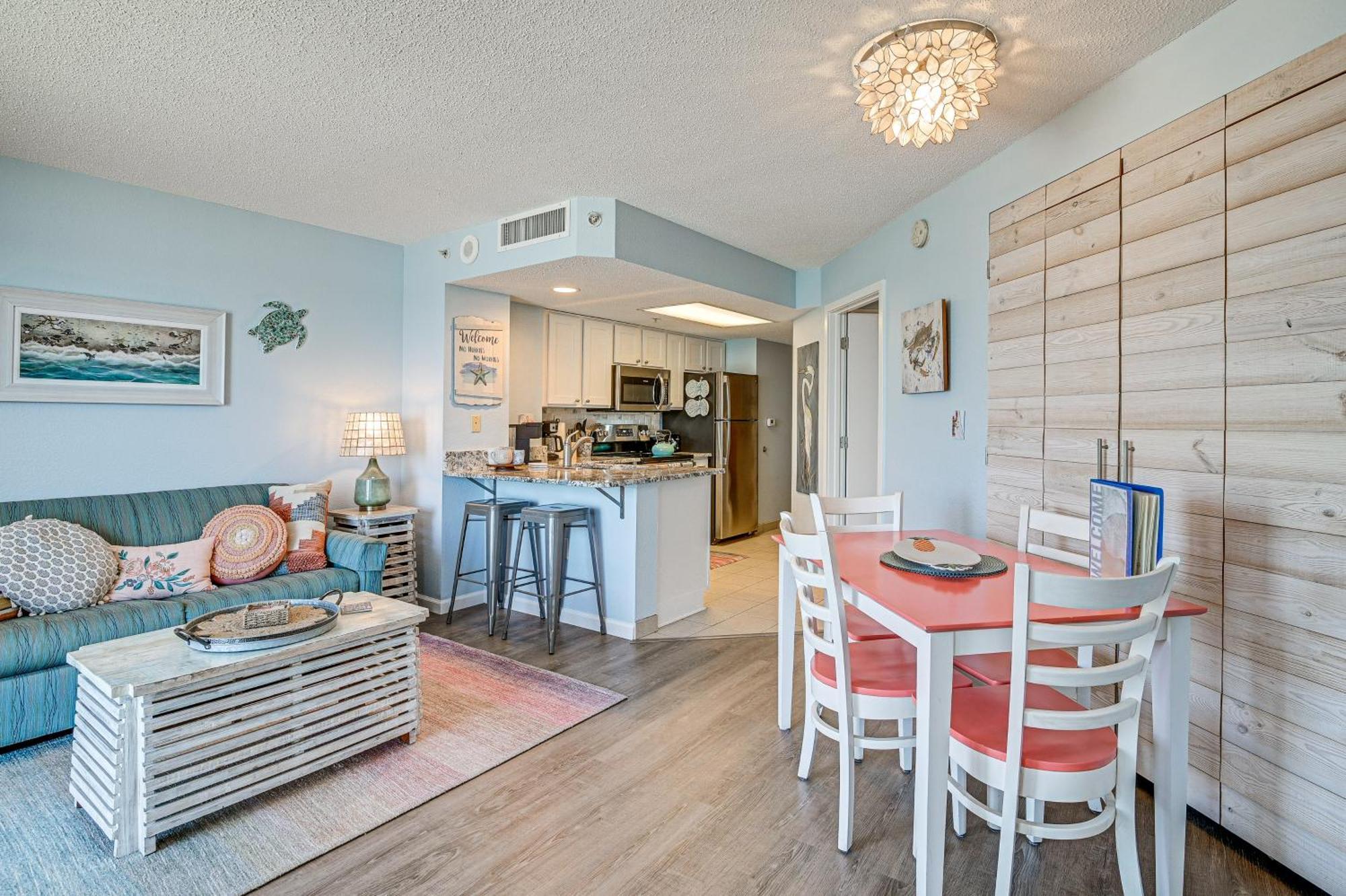 Beachy Condo With Pool Access And Steps To Boardwalk! Миртл-Бич Экстерьер фото